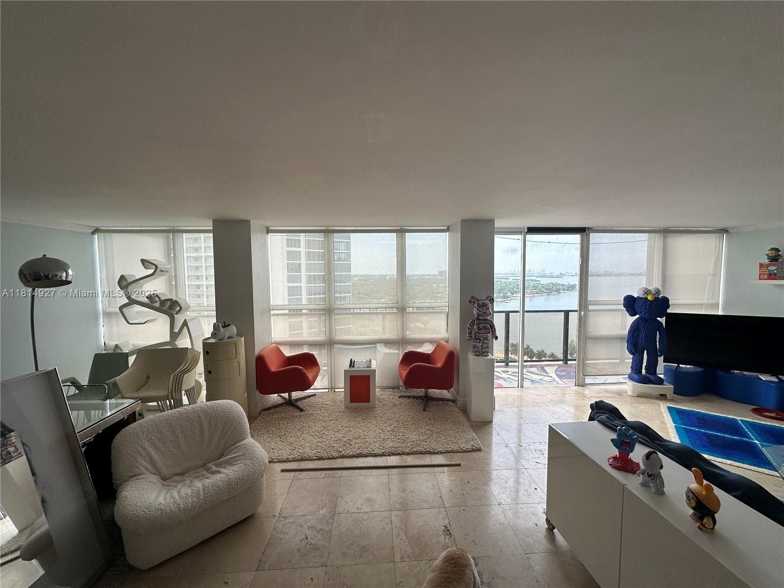 600 NE 36th St # PH14, Miami, FL 33137 photo 2