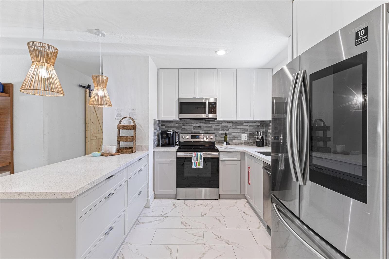 14 NE 29th Street, Wilton Manors, FL 33334 photo 4