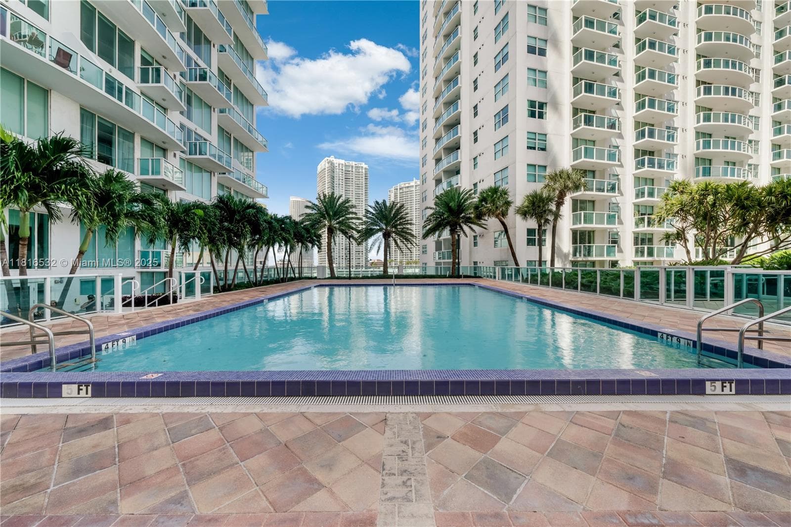 41 SE 5th St # 2107, Miami, FL 33131