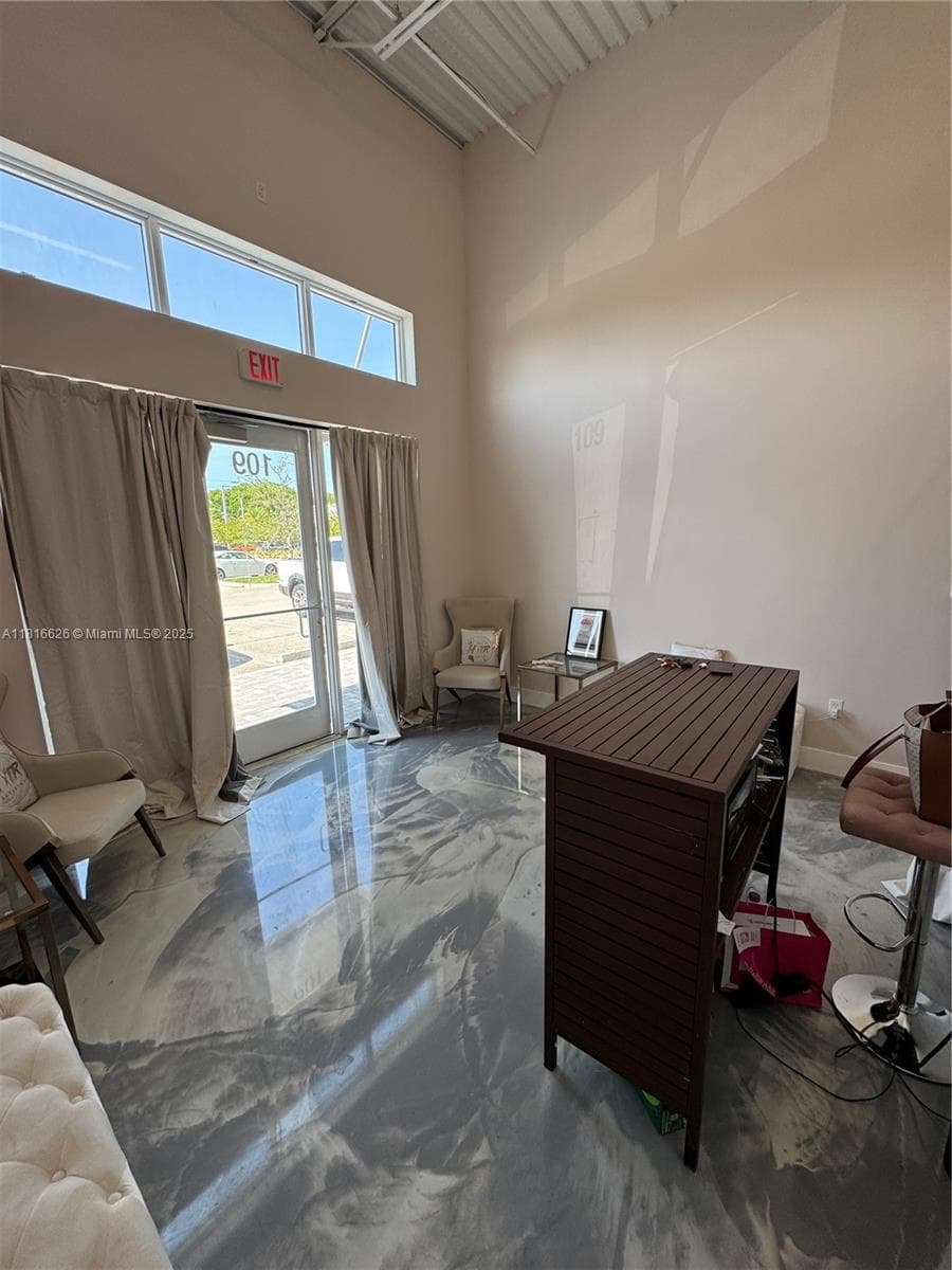 9620 Stirling Rd # 109, Cooper City, FL 33024