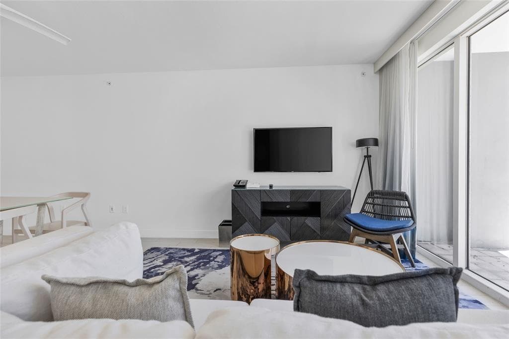 3101 Bayshore Drive # 501, Fort Lauderdale, FL 33304 photo 4