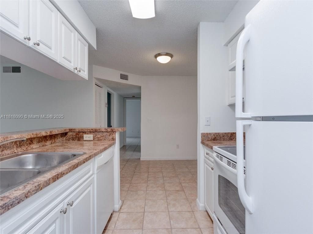 1235 SW 46th Ave # 707, Pompano Beach, FL 33069 photo 4