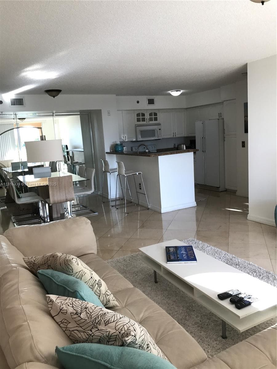 19801 E Country Club Dr # 4-603, Aventura, FL 33180 photo 4
