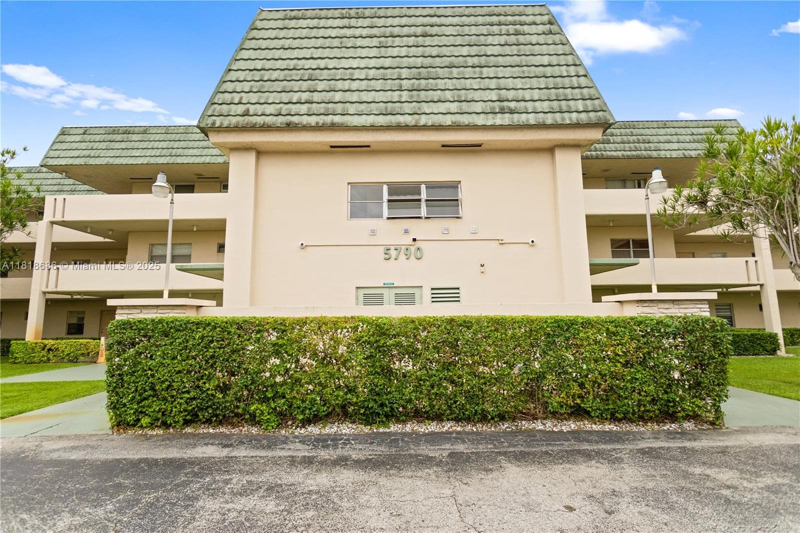 5790 Stirling # 212, Hollywood, FL 33021 photo 2