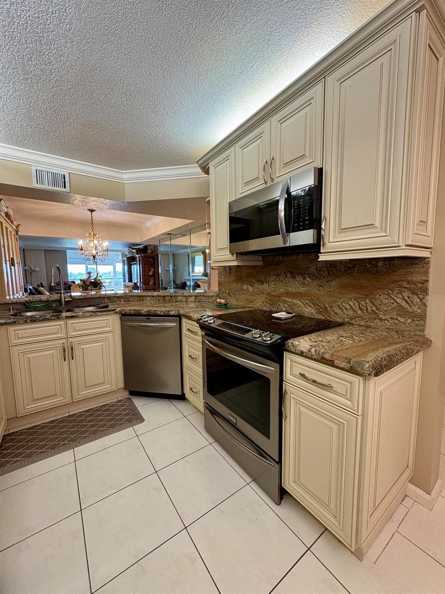 23249 Barwood Lane # 402, Boca Raton, FL 33428 photo 3
