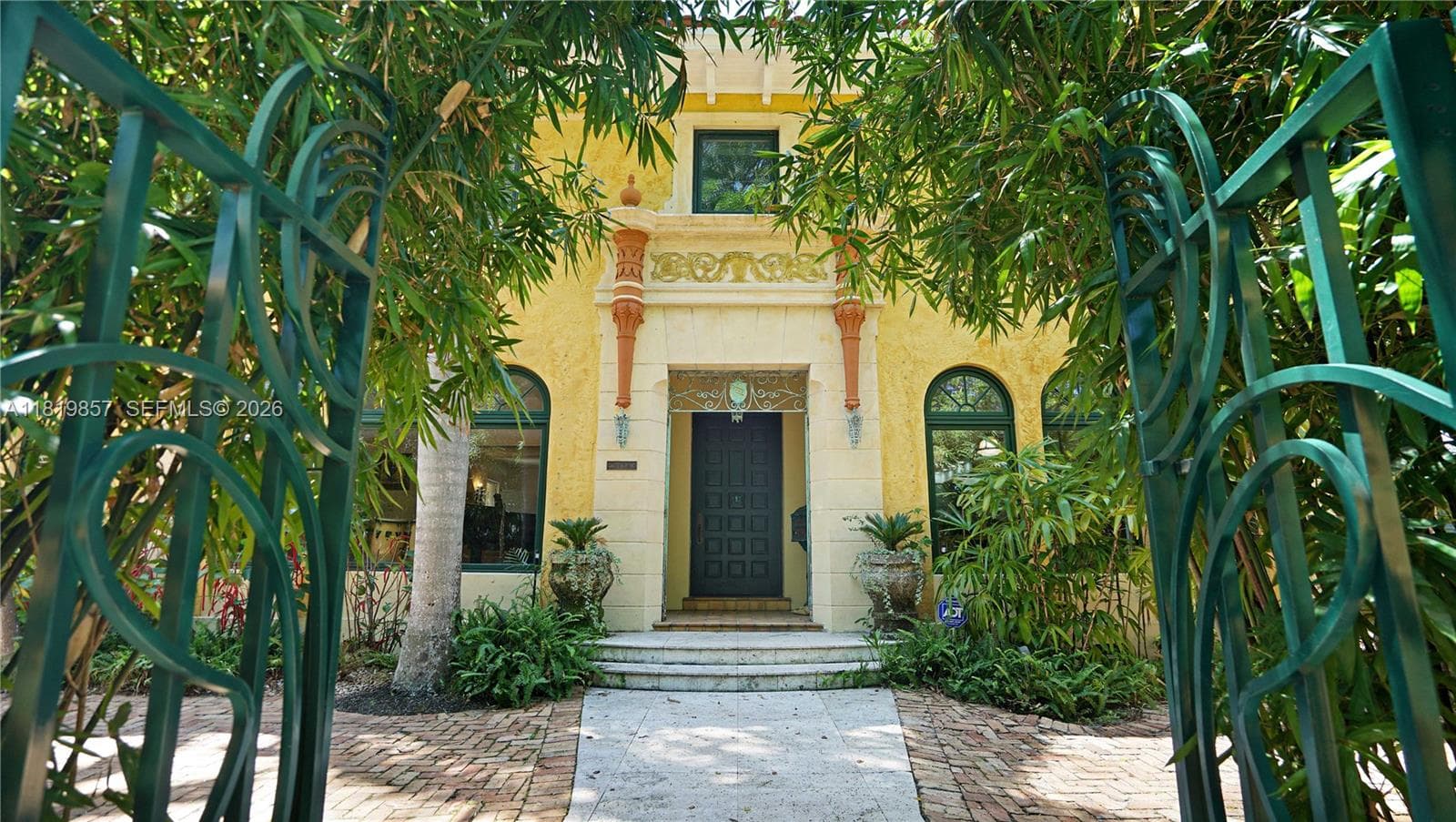 2050 Alton Rd, Miami Beach, FL 33140 photo 5