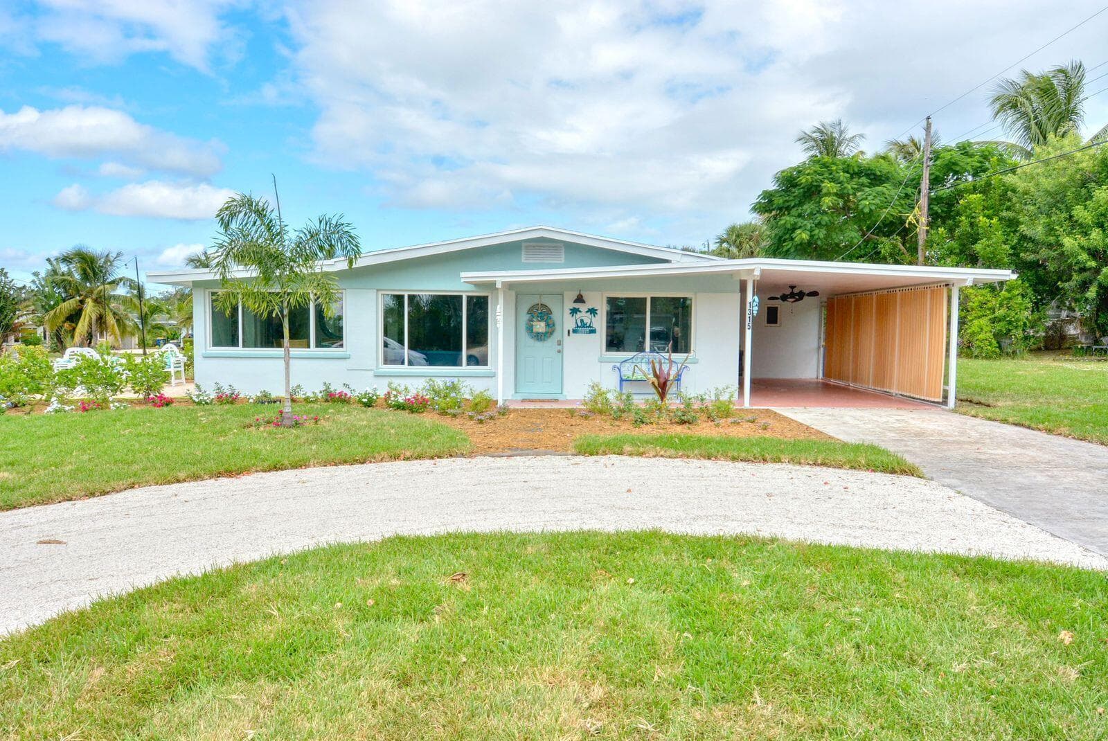 1315 NE Flora Place, Jensen Beach, FL 34957 photo 2