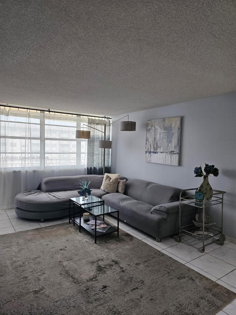 251 174th St # 2111, Sunny Isles Beach, FL 33160 photo 4