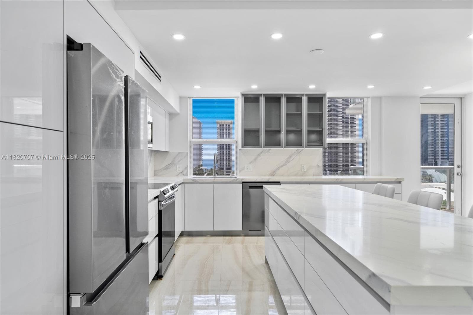 230 174th St # 1119, Sunny Isles Beach, FL 33160 photo 3