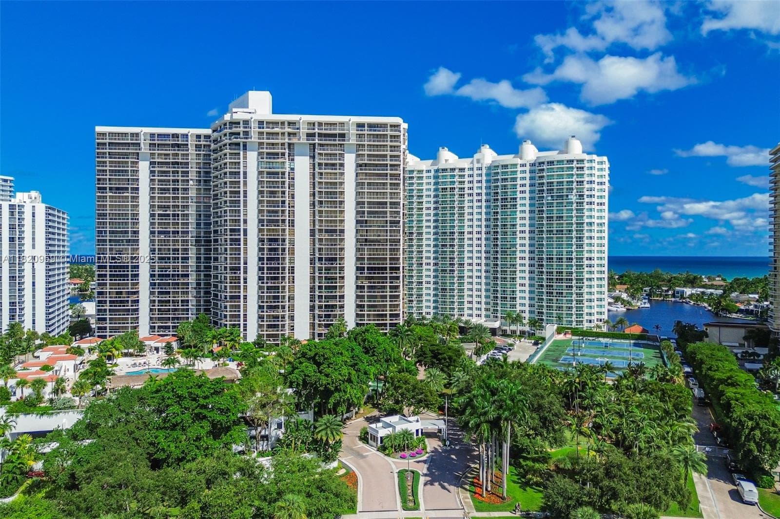 20281 E Country Club Dr # 1412, Aventura, FL 33180 photo 3