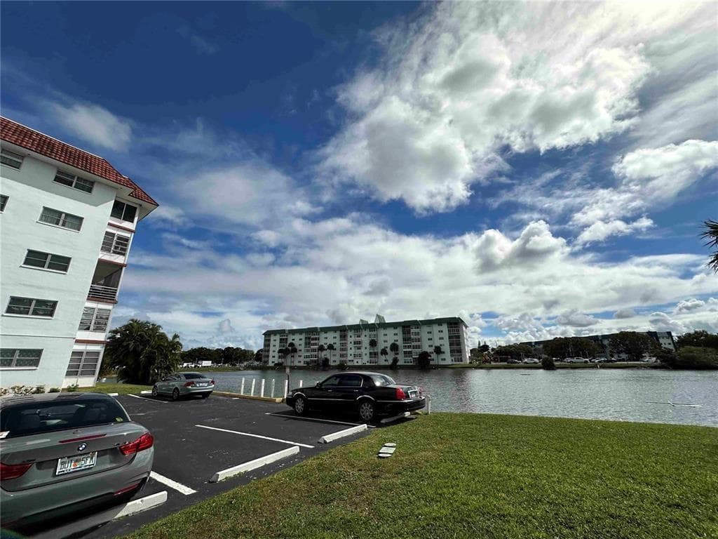 4751 NW 21st Street # 618, Lauderhill, FL 33313 photo 4