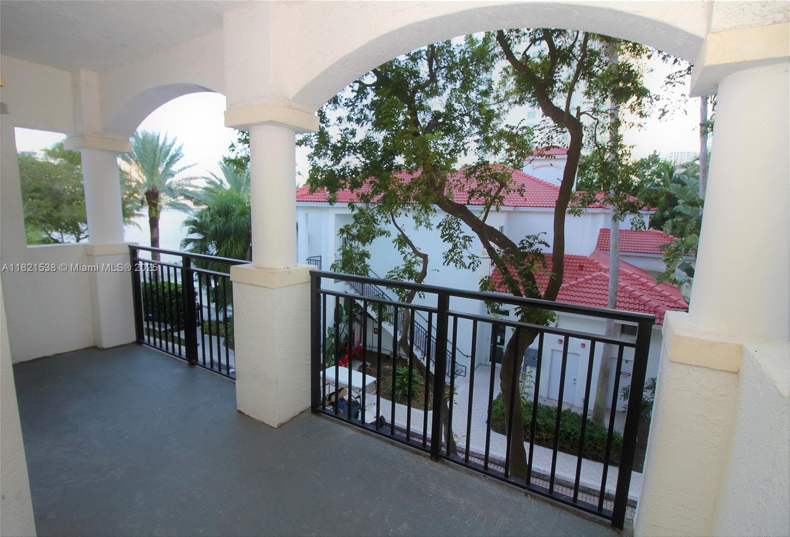 3255 NE 184th St # 12311, Aventura, FL 33160 photo 4