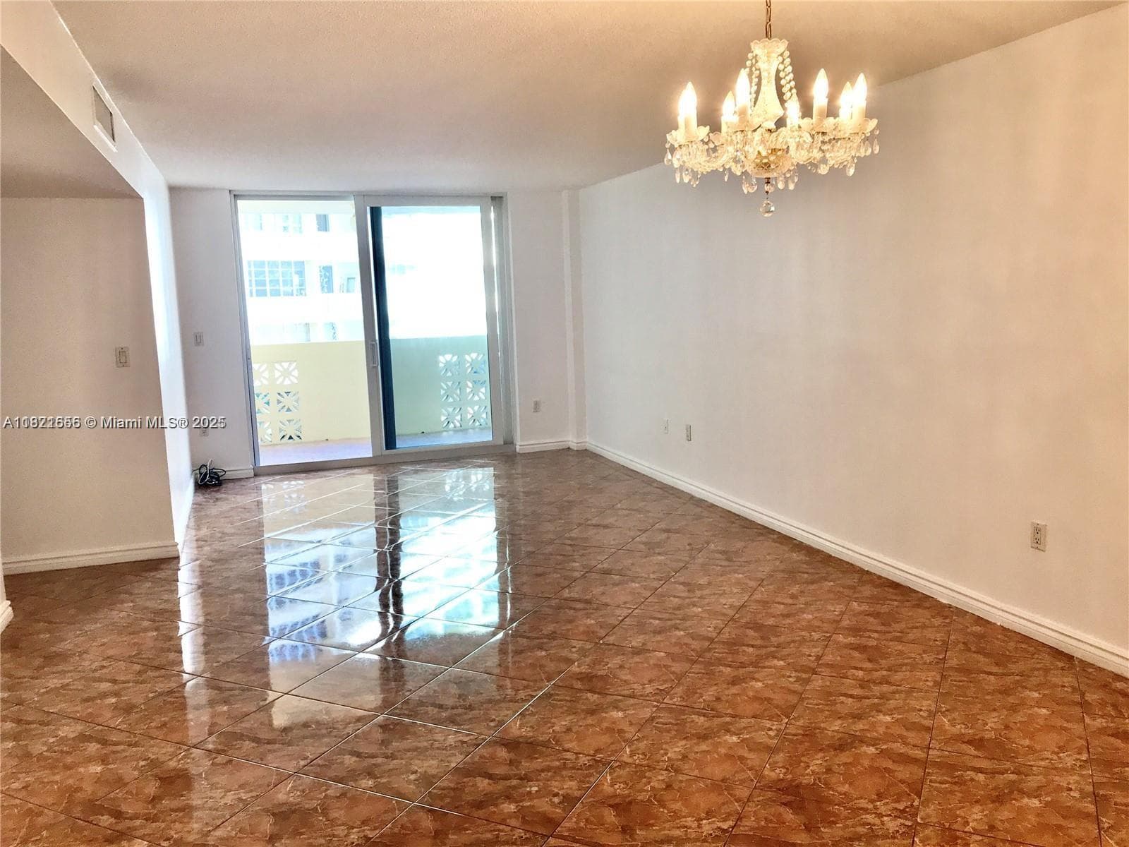 1833 S Ocean Dr # 305, Hallandale Beach, FL 33009 photo 3