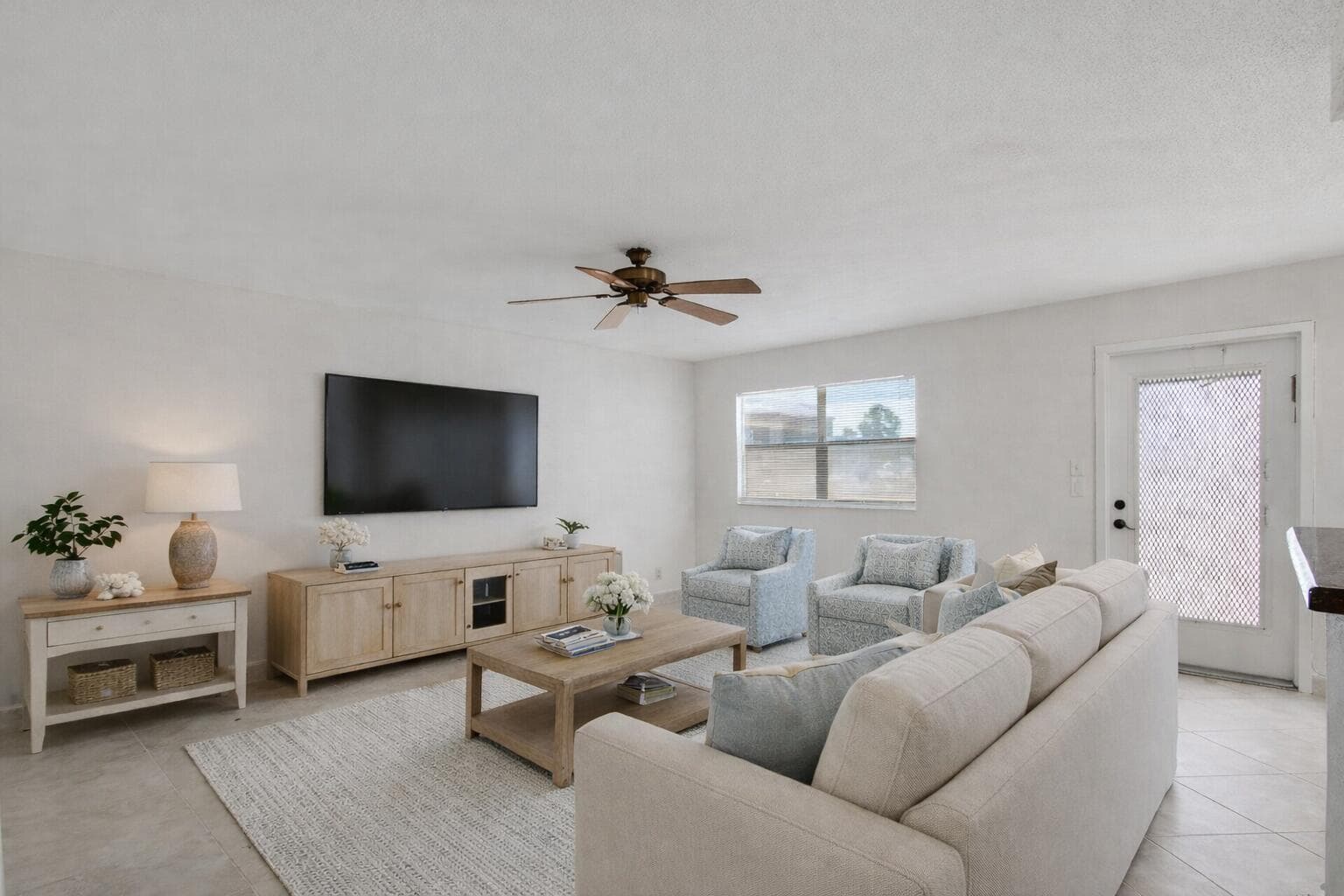 228 Brittany E, Delray Beach, FL 33446 photo 3