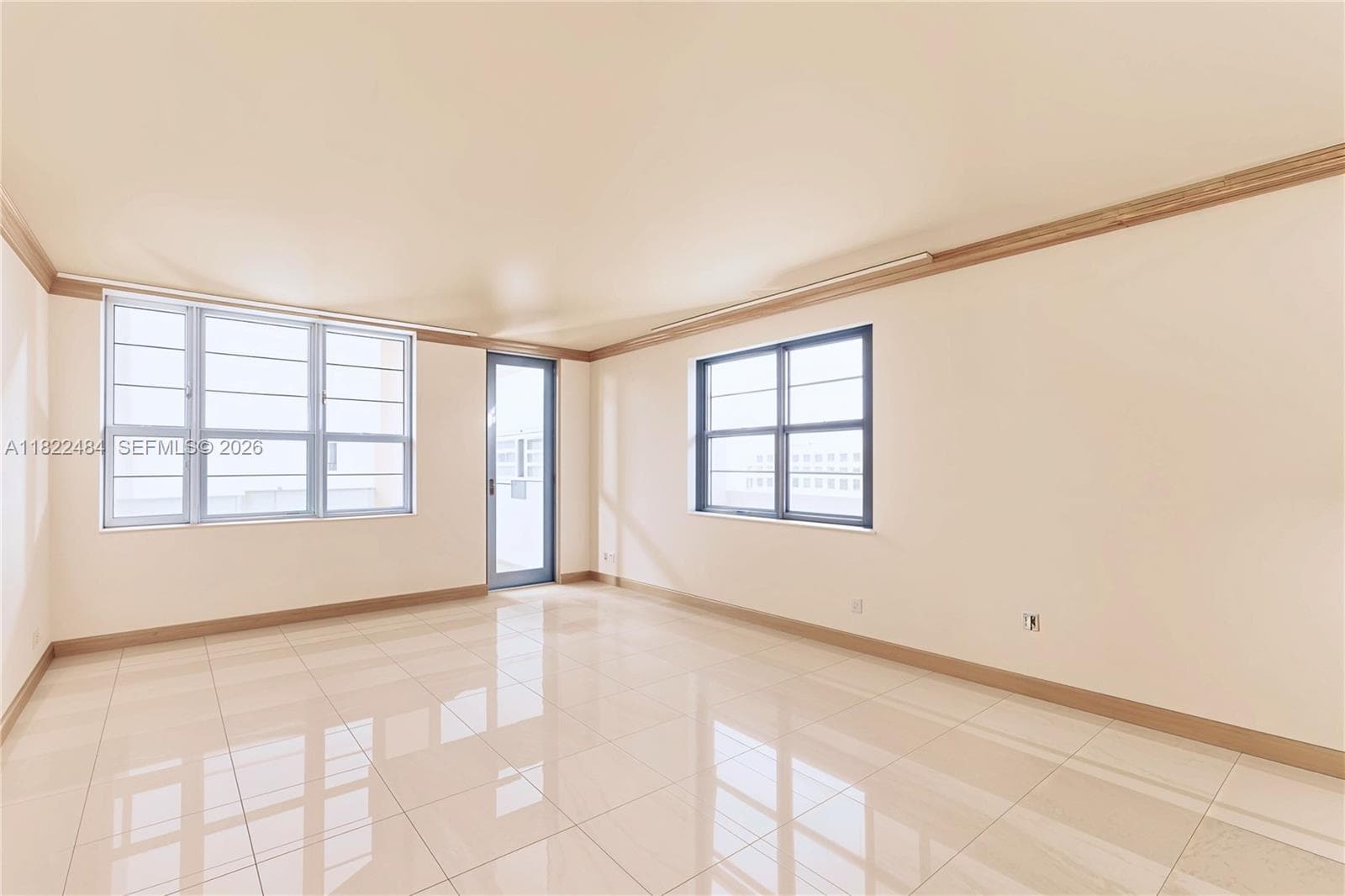 100 Lincoln Rd # 811, Miami Beach, FL 33139 photo 4
