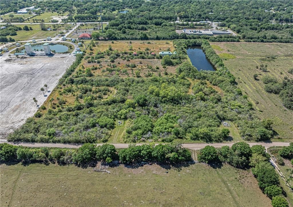 9555 Mesa Park C Boulevard, Fellsmere, FL 32948 photo 5