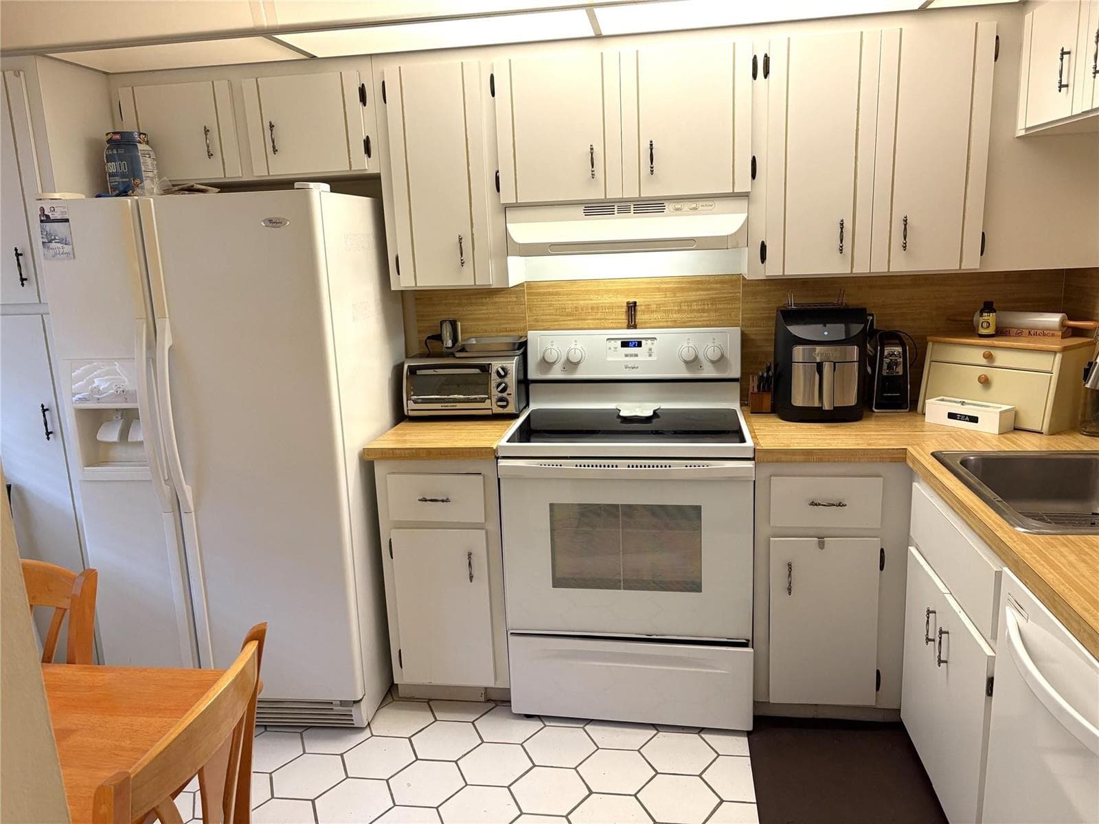 3571 Inverrary Drive # 209, Lauderhill, FL 33319 photo 2