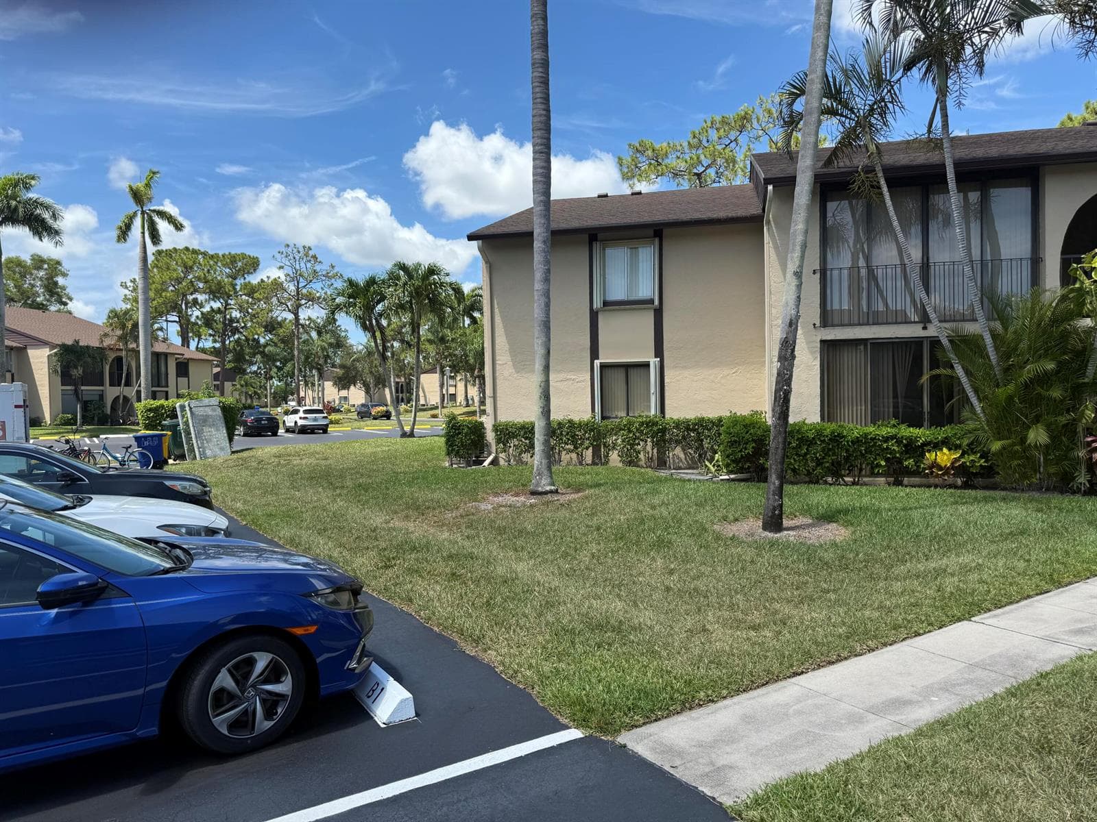414 Pine Glen Lane # B-1, FL 33463 photo 3