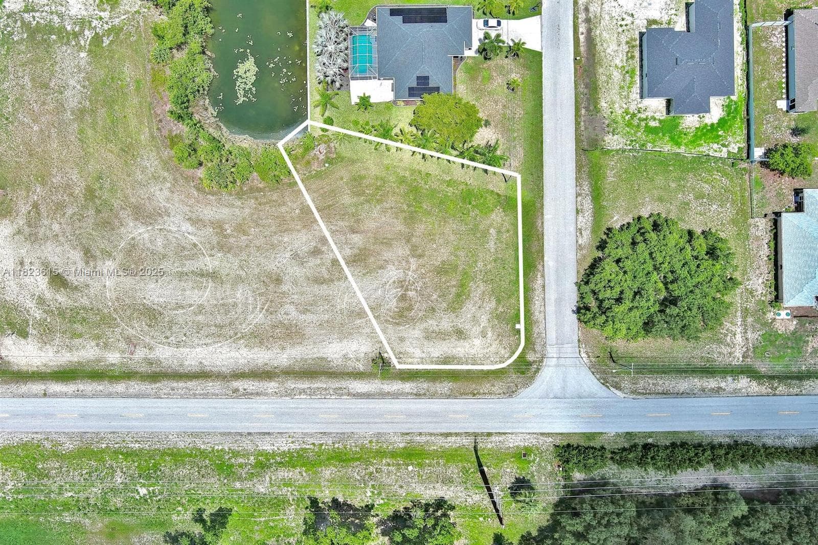 3417 ANDALUSIA BLVD, Cape Coral, FL 33909 photo 2