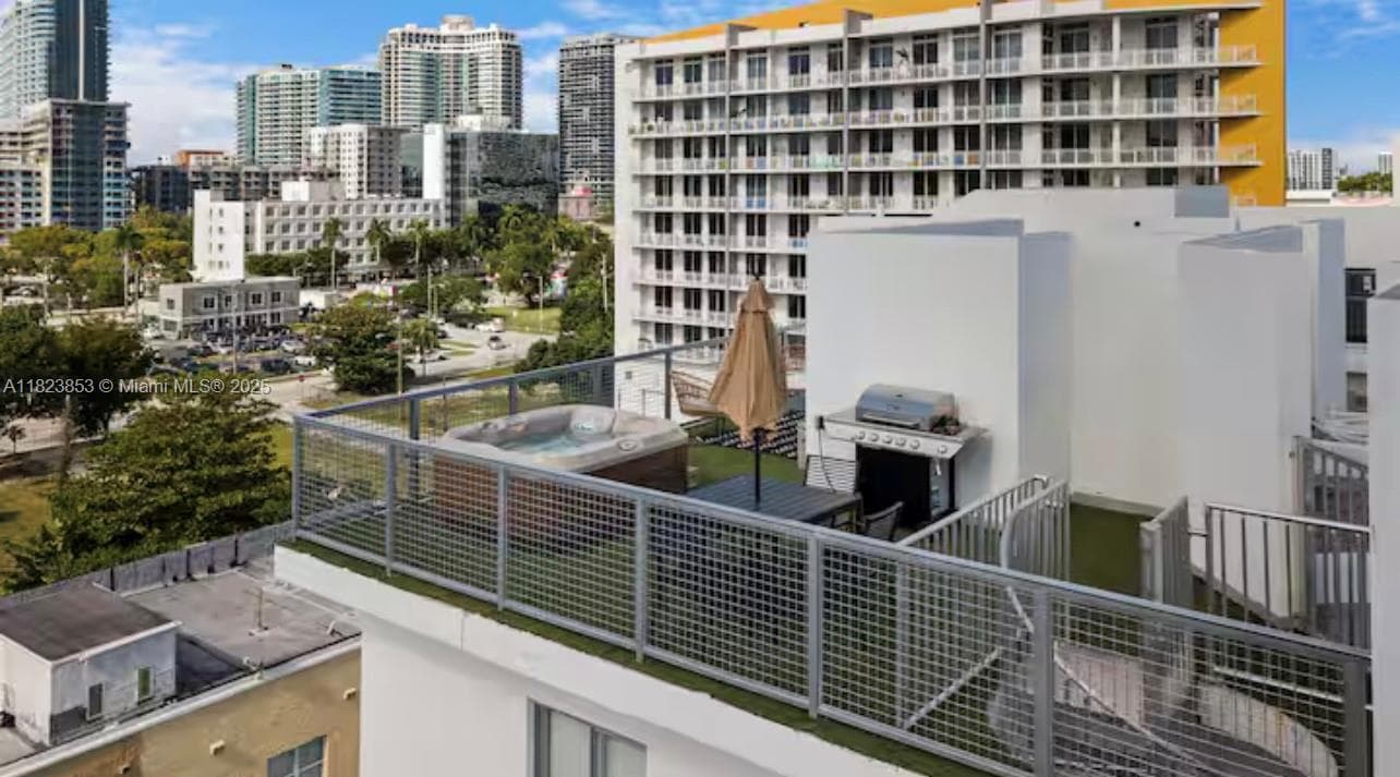 481 NE 29th St # 706, Miami, FL 33137 photo 3