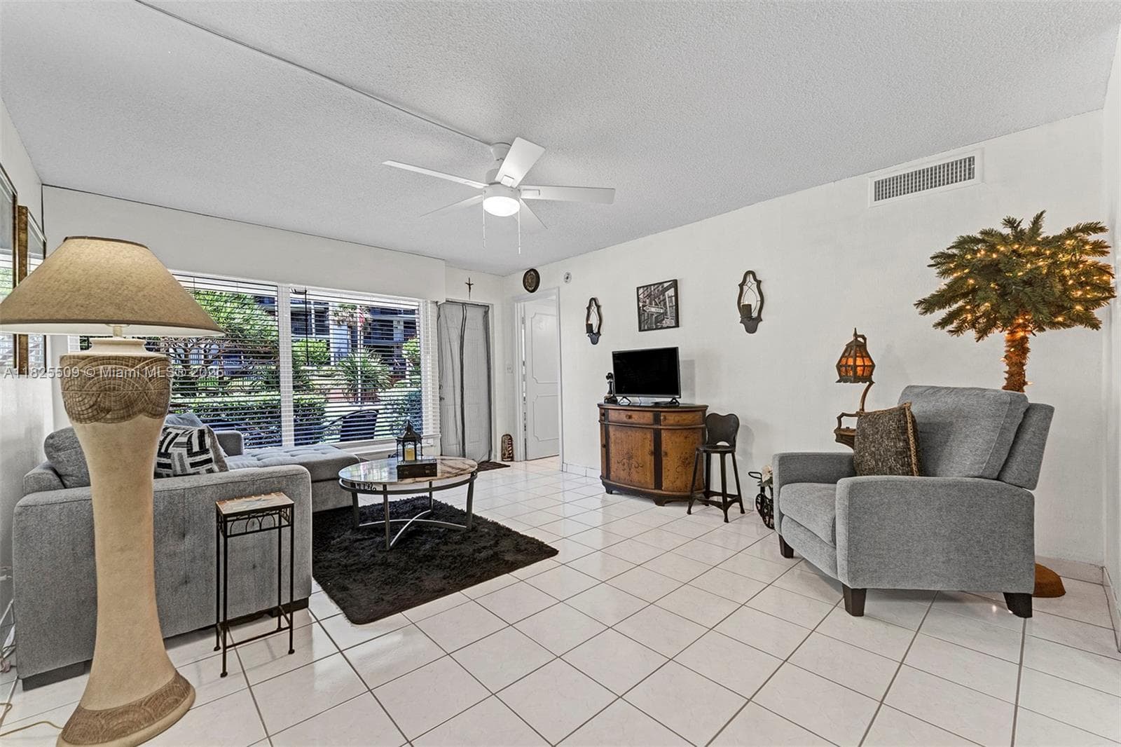 1169 Hillsboro Mile # 111, Hillsboro Beach, FL 33062 photo 4
