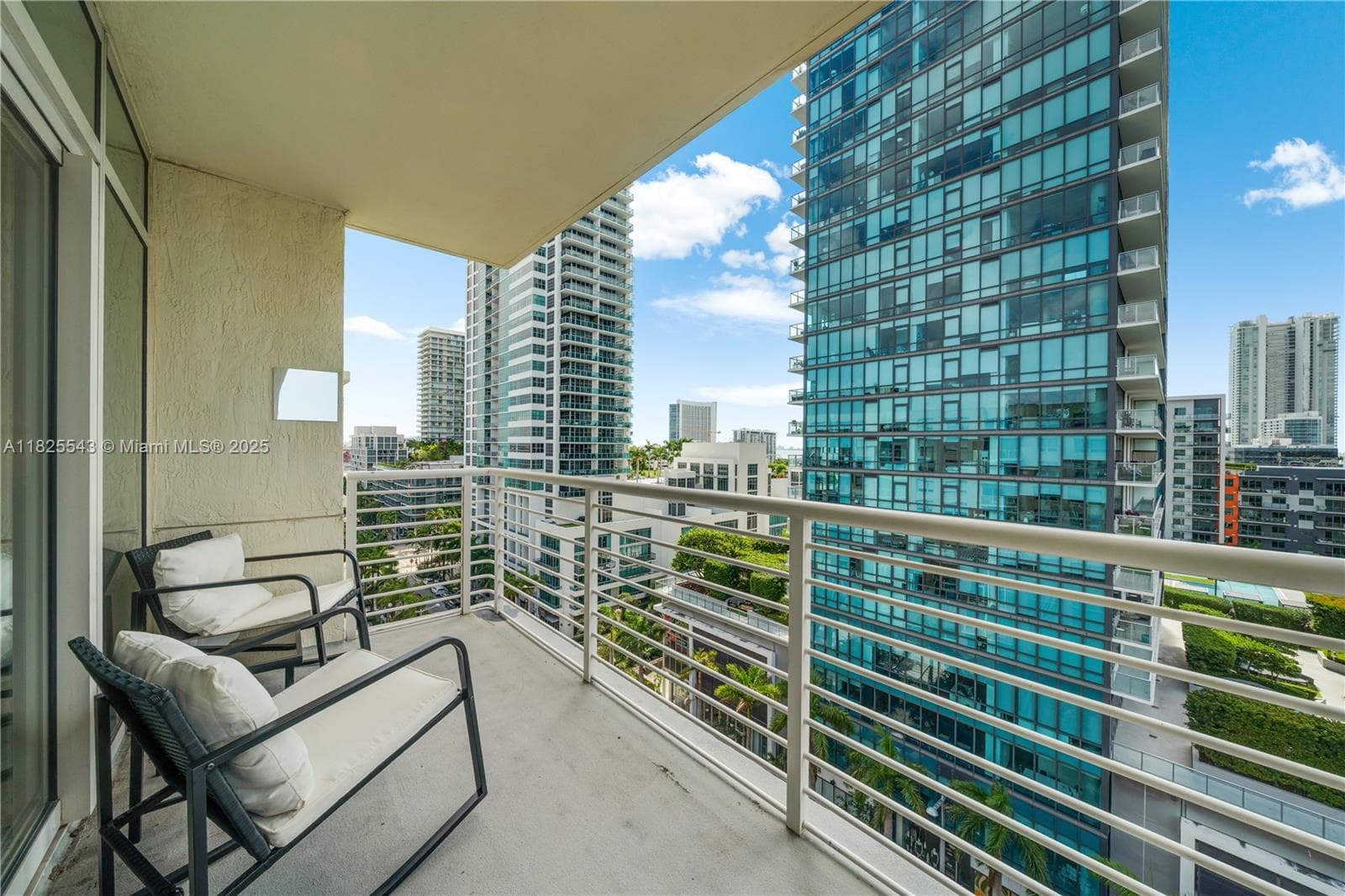 3250 NE 1st Ave # 1016, Miami, FL 33137 photo 2