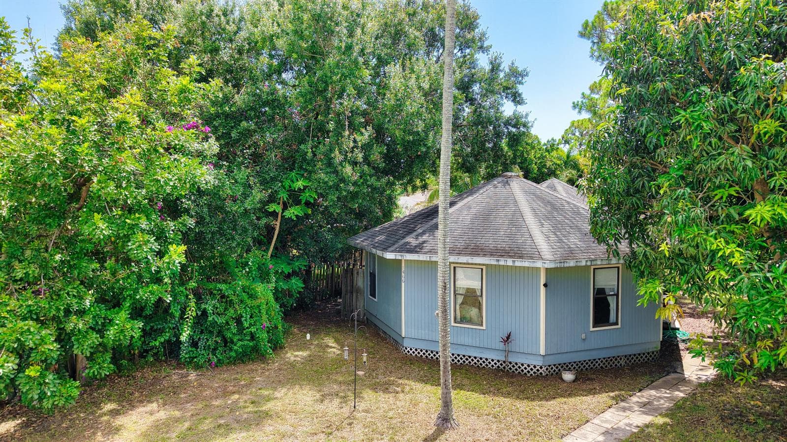 1466 SW 24th Avenue SW, Vero Beach, FL 32962 photo 2