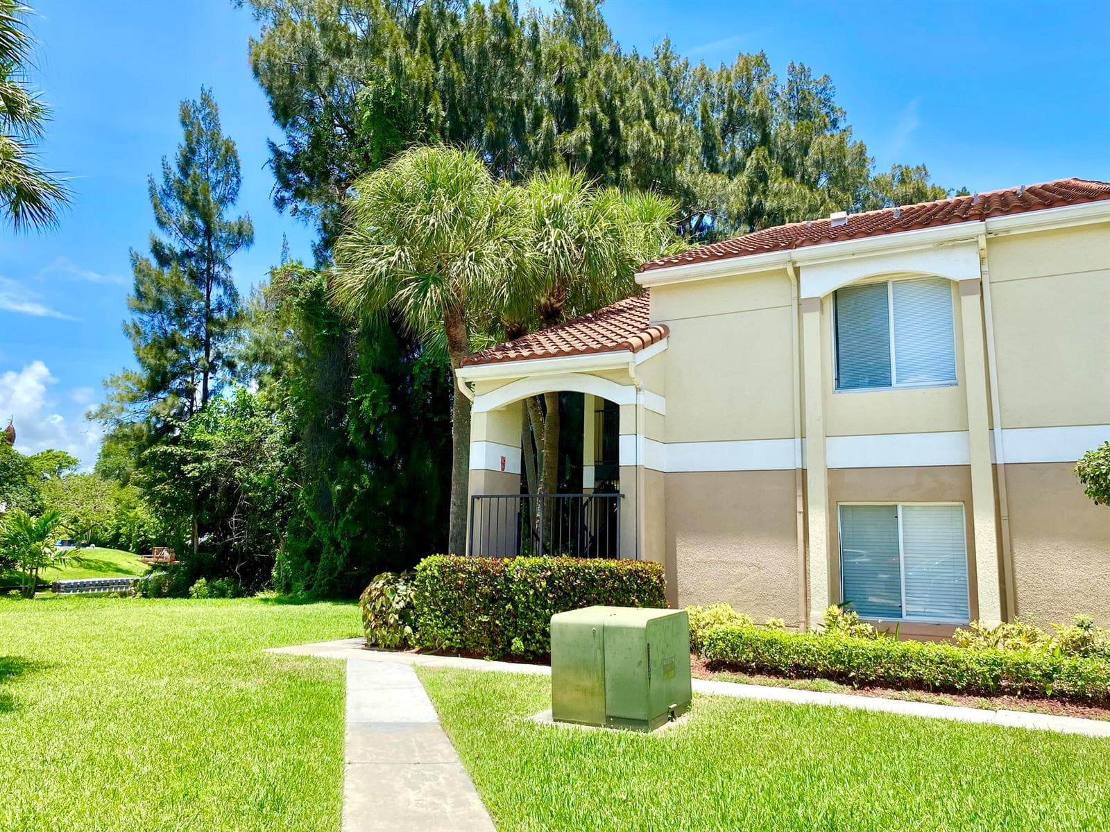 815 W Boynton Beach Boulevard # 16-201, Boynton Beach, FL 33426 photo 2