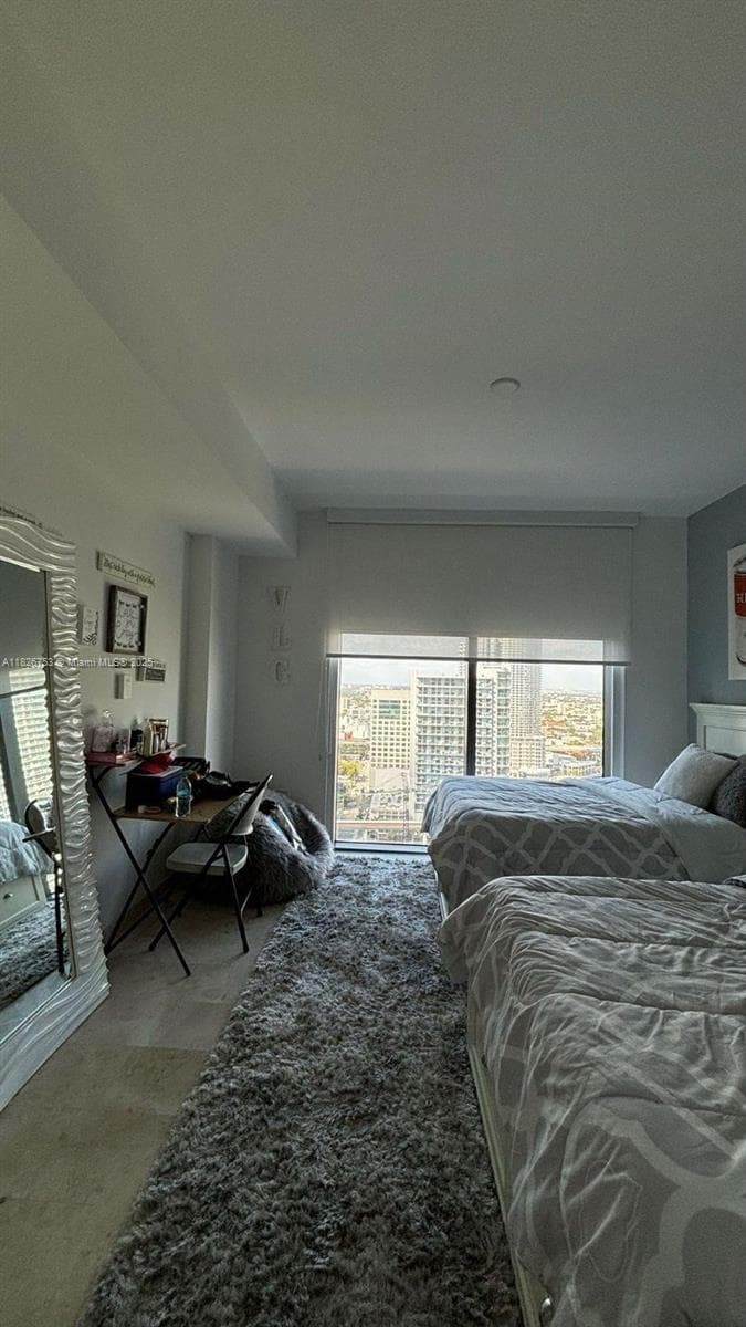 68 SE 6th St # 2804, Miami, FL 33131 photo 4