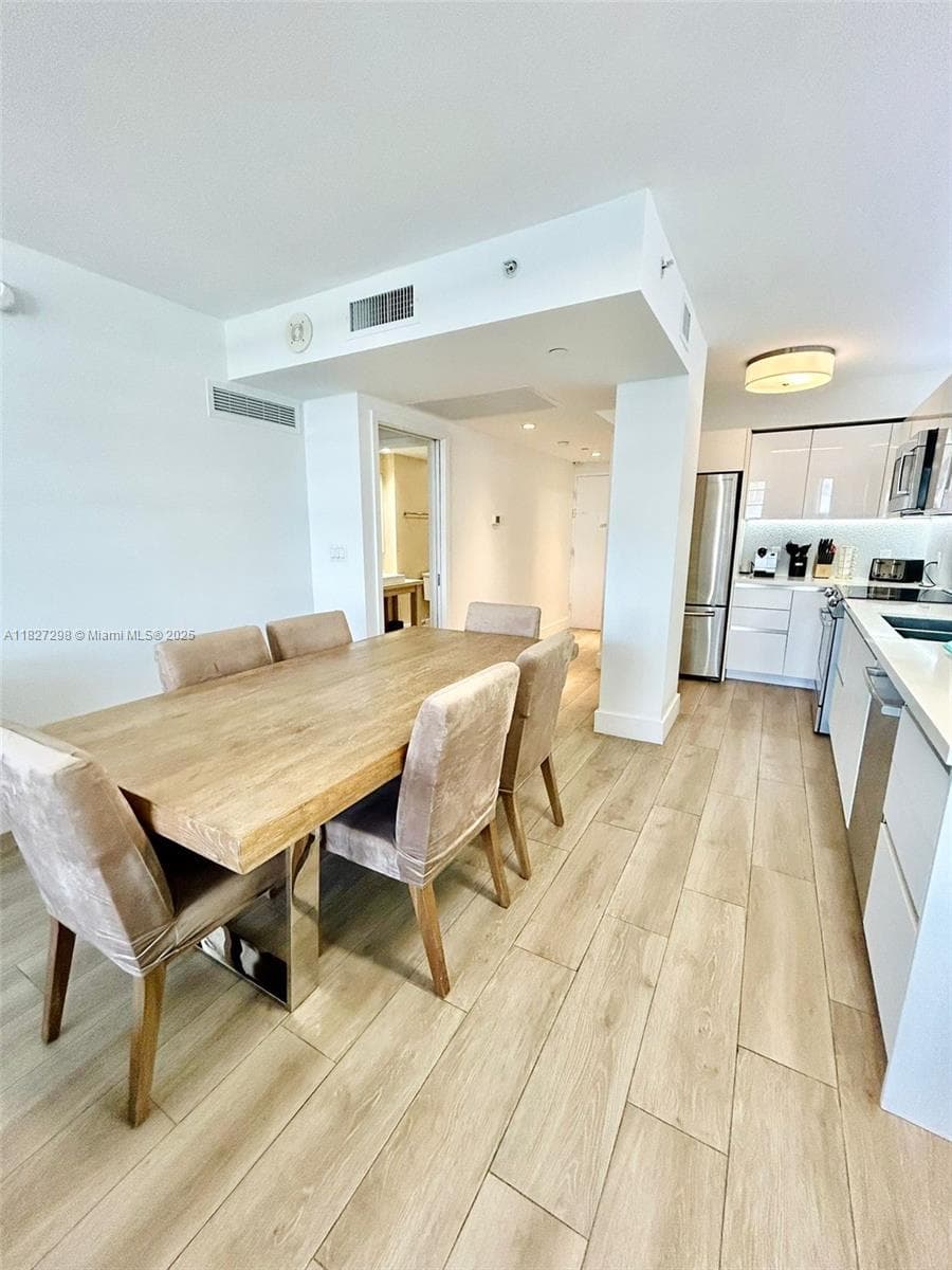 100 Lincoln Rd # 1429, Miami Beach, FL 33139 photo 3