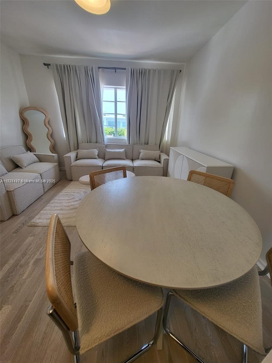 810 7th St # 206, Miami Beach, FL 33139 photo 3