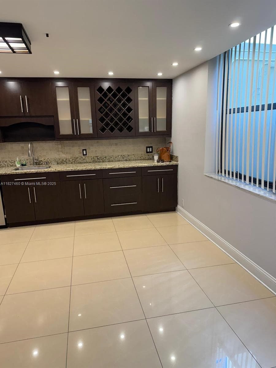 20401 NE 30th Ave # 124-8, Aventura, FL 33180 photo 4