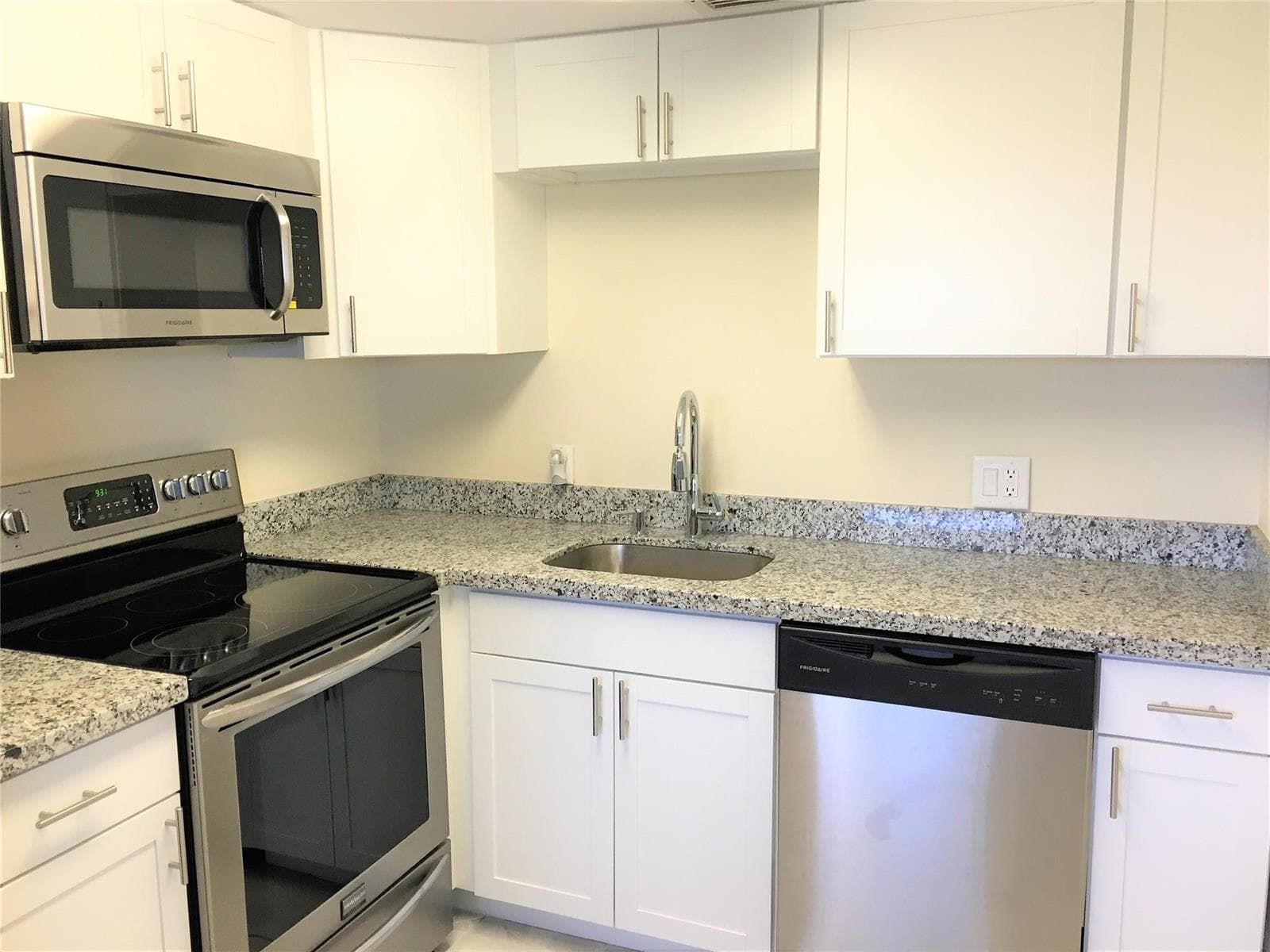 551 SW 135th Avenue # 405b, Pembroke Pines, FL 33027 photo 3
