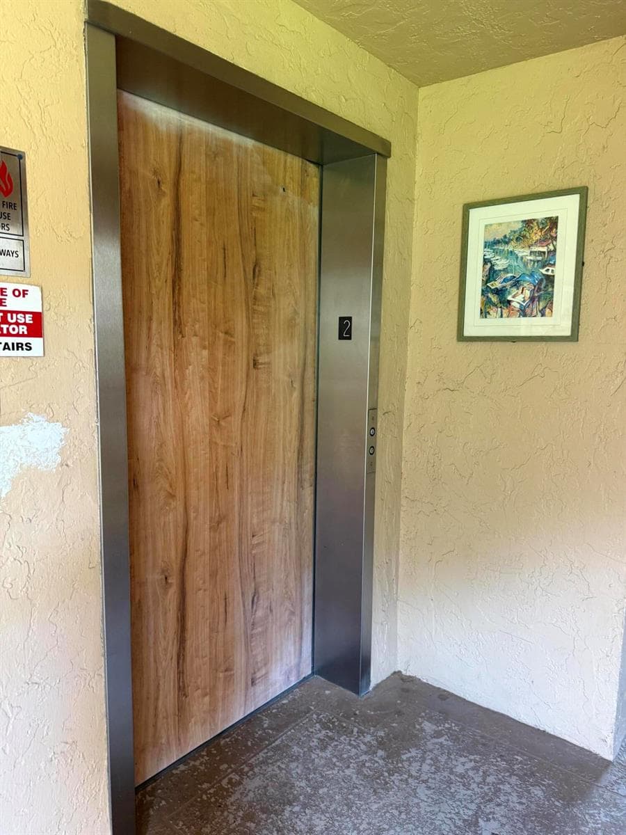 4760 Lucerne Lakes Boulevard W # 206, Lake Worth, FL 33467 photo 2