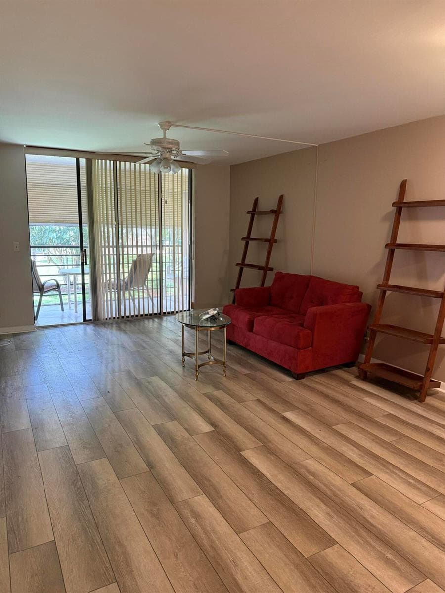 4760 Lucerne Lakes Boulevard W # 206, Lake Worth, FL 33467 photo 5