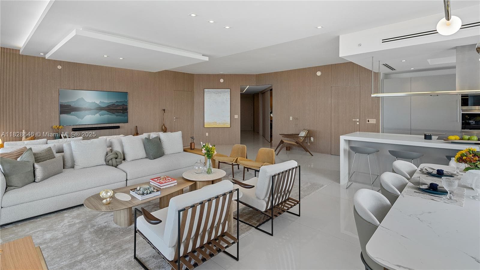 17301 Biscayne Blvd # 2102, North Miami Beach, FL 33160 photo 4