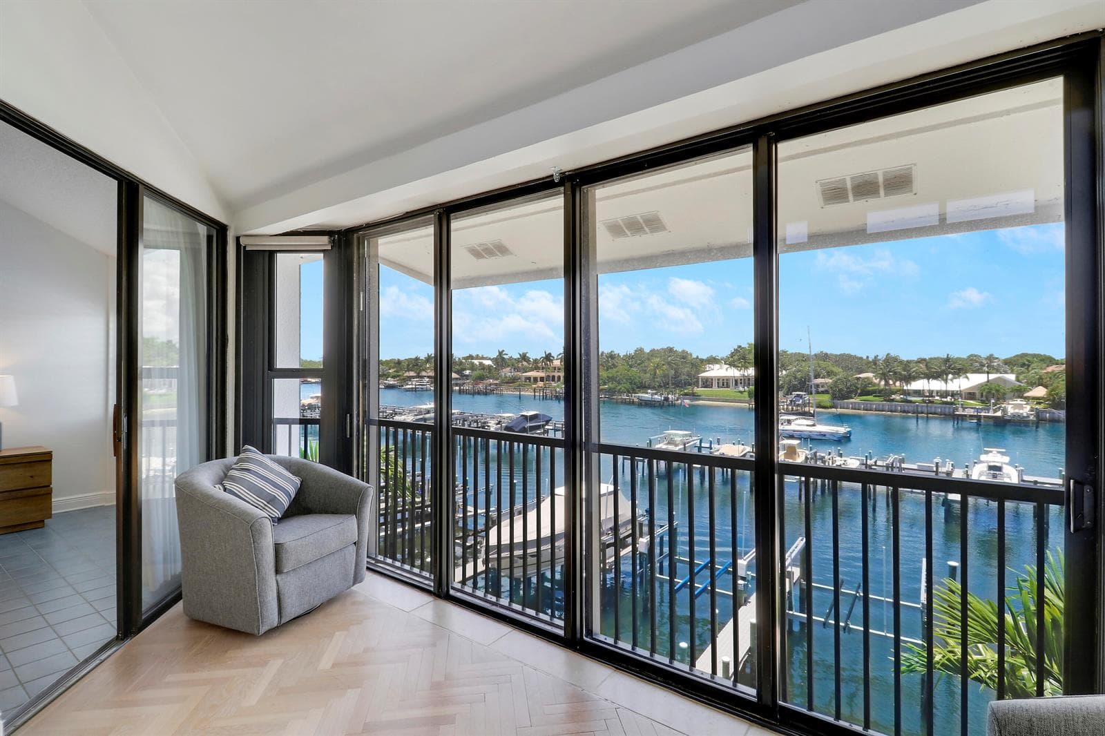 543 Bay Colony Drive N # Slip 8, Juno Beach, FL 33408 photo 2