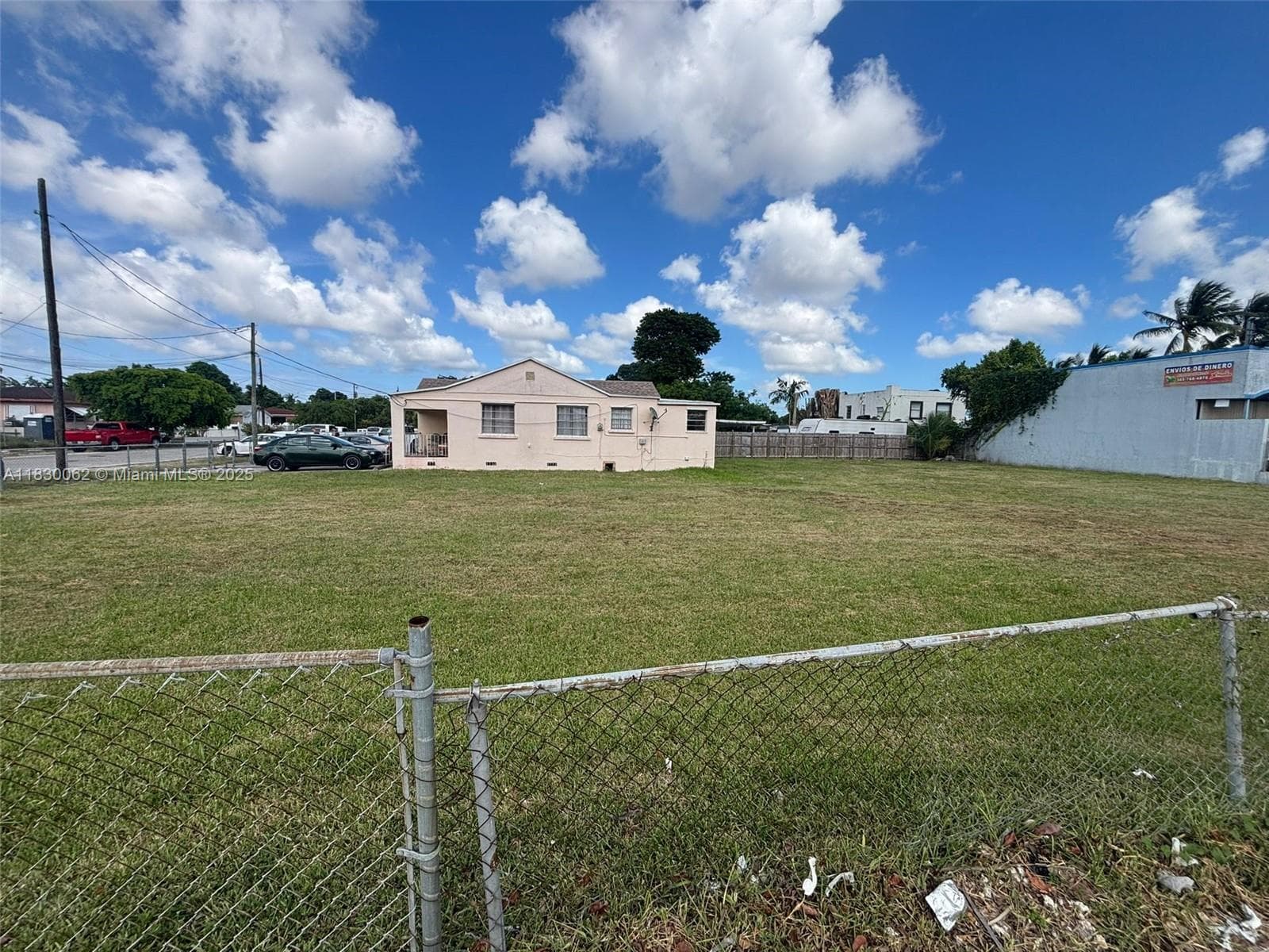 3186 NW 33rd St, Miami, FL 33142 photo 2