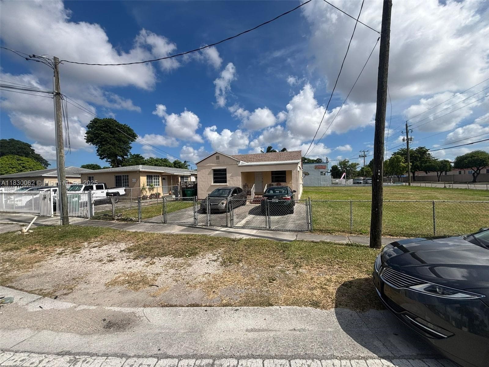 3186 NW 33rd St, Miami, FL 33142 photo 5