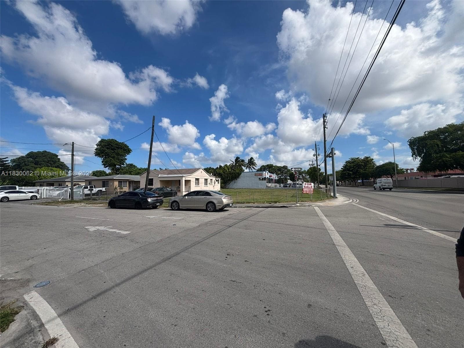 3186 NW 33rd St, Miami, FL 33142 photo 4