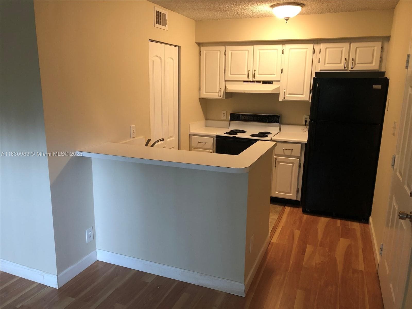 620 S Park Rd # 33-2, Hollywood, FL 33021 photo 3