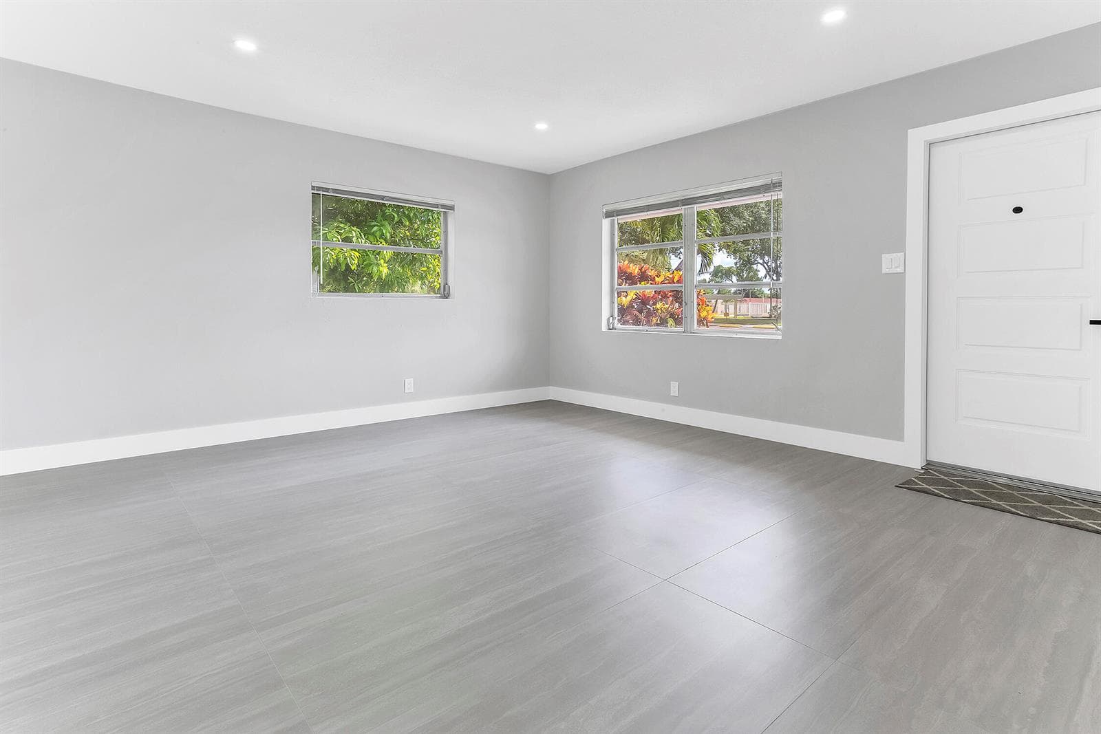 7609 NW 70 Avenue, Tamarac, FL 33321 photo 3