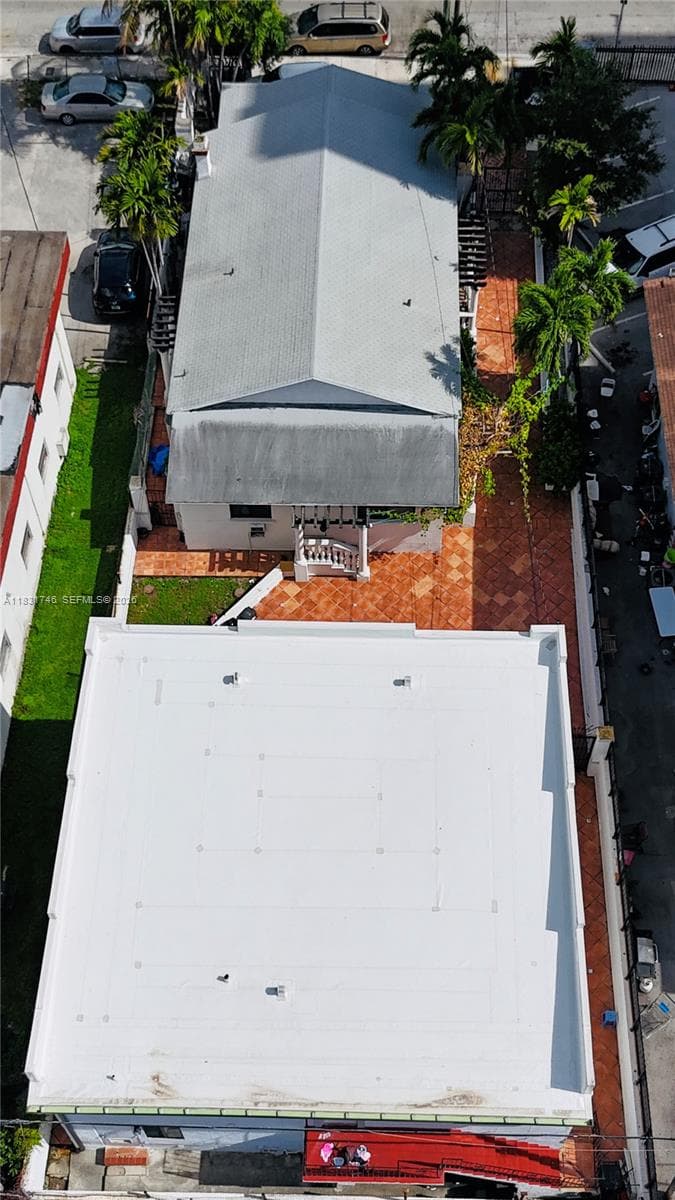 1236 SW 4th St, Miami, FL 33135 photo 5