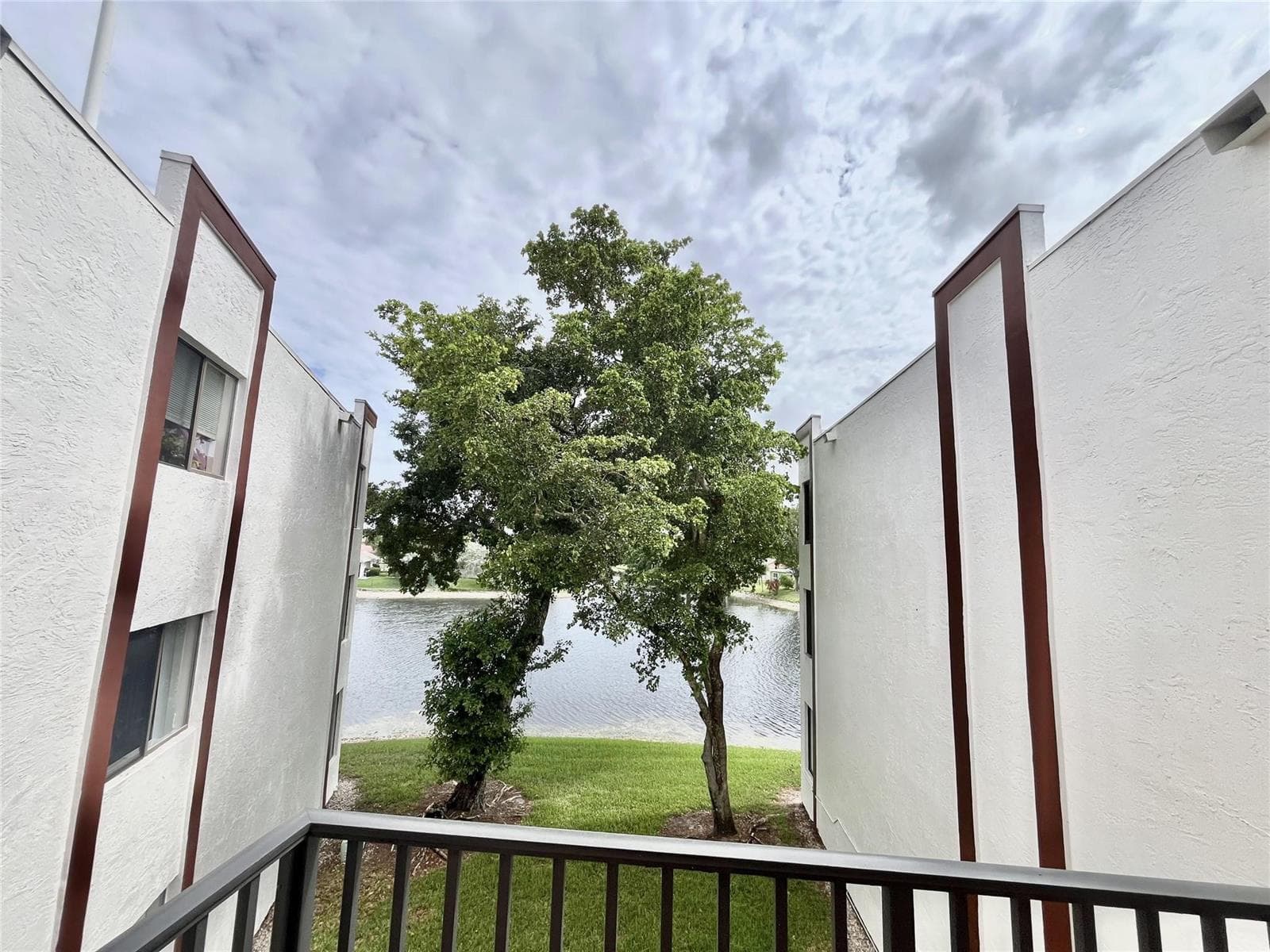 9691 N Belfort Circle # 305, Fort Lauderdale, FL 33321 photo 2