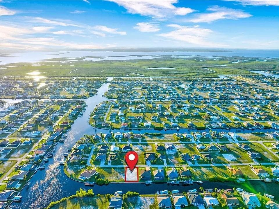 415 NW 35th Pl #20, Cape Coral, FL 33993 photo 4
