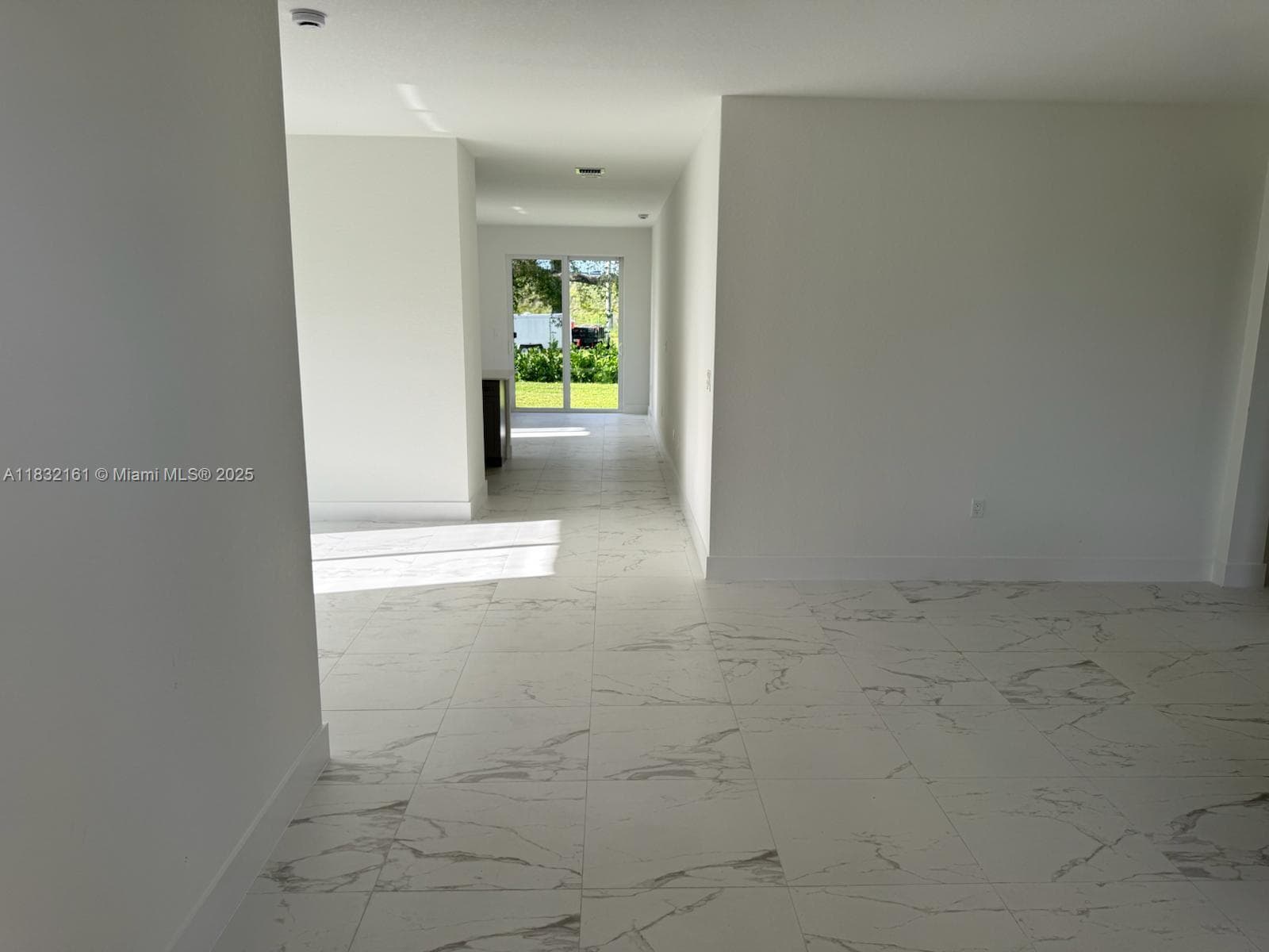 1828 NE 1st St, Homestead, FL 33033 photo 4