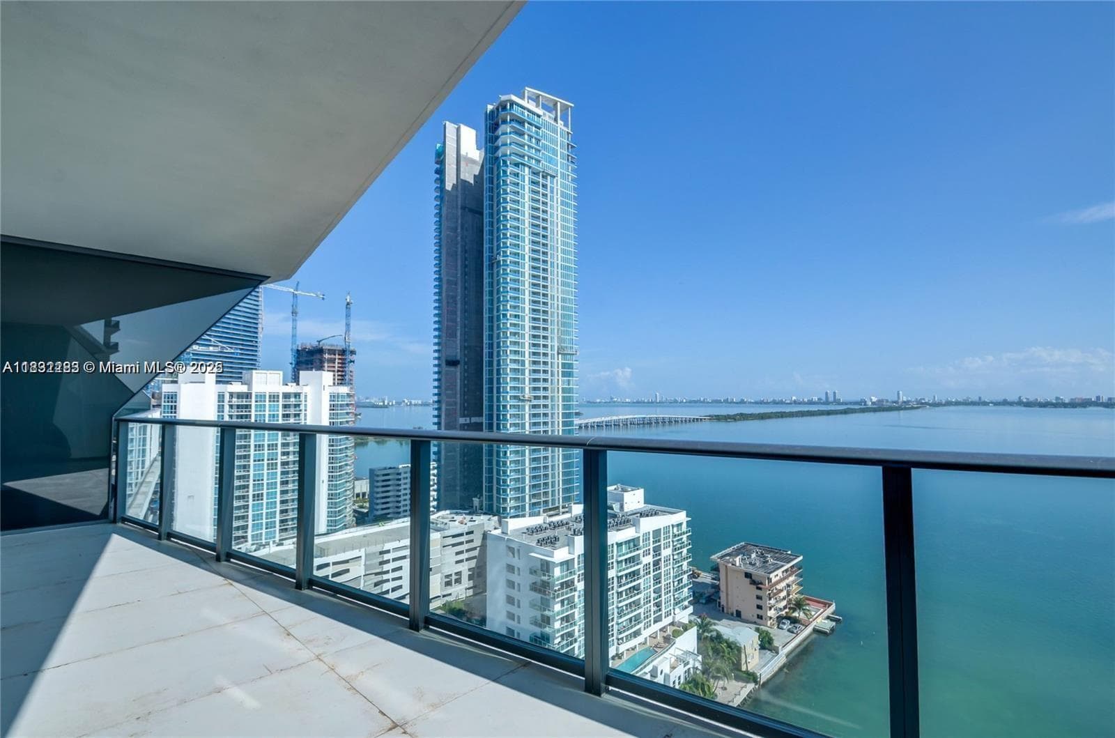 460 NE 28th St # 2106, Miami, FL 33137 photo 2