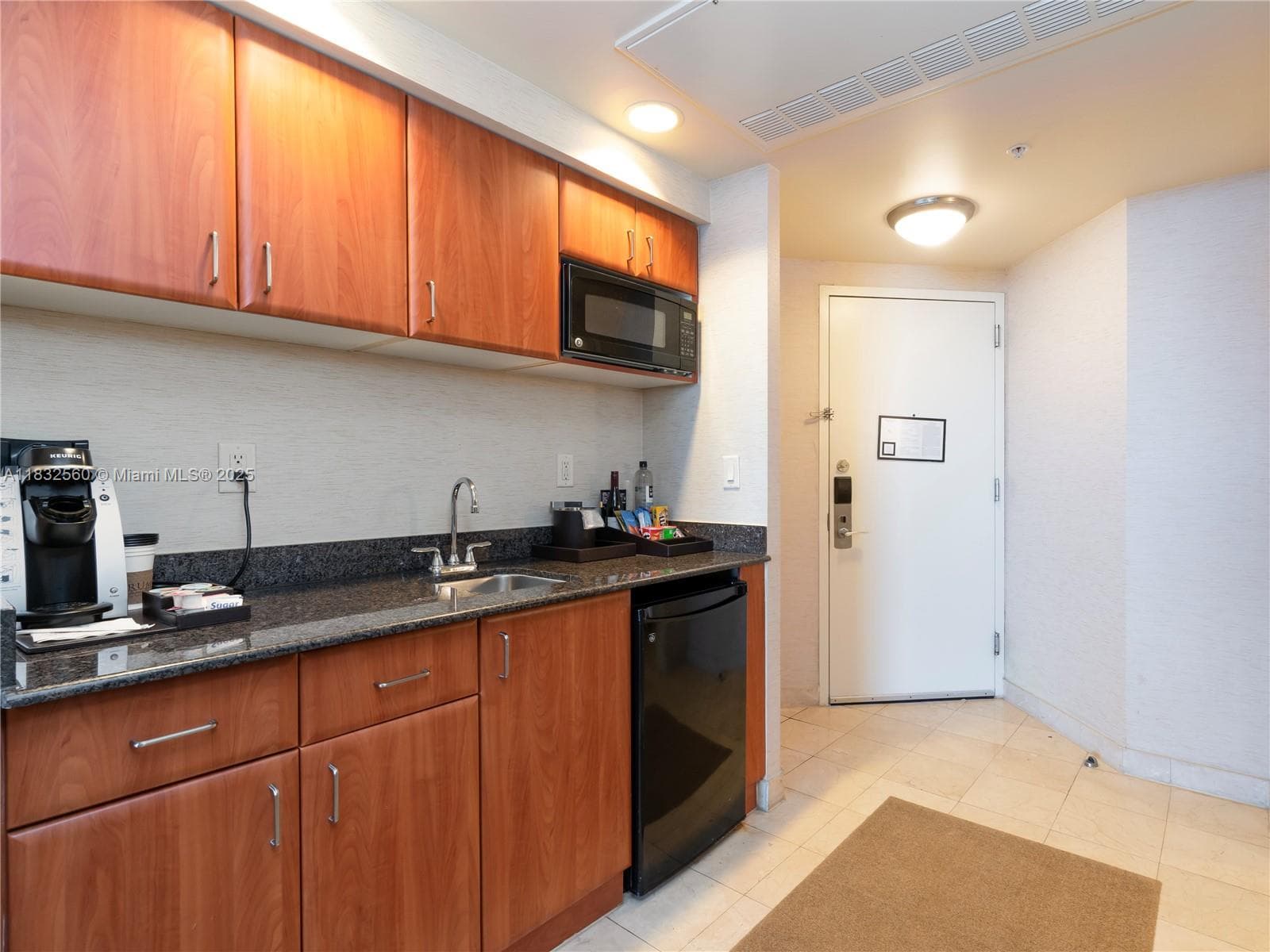18001 Collins Ave # 1107, Sunny Isles Beach, FL 33160 photo 3