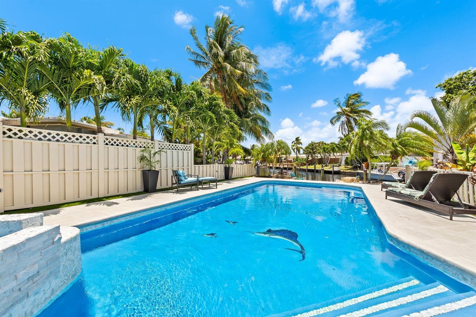 581 SE 5th Avenue, Pompano Beach, FL 33060 photo 2