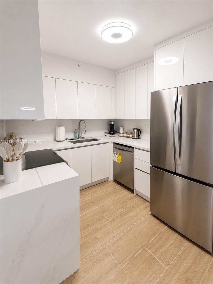 1500 Bay Rd # 724S, Miami Beach, FL 33139 photo 3